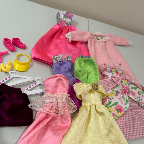 Camp Midge Barbie and Clothing - Picture 6 of 8